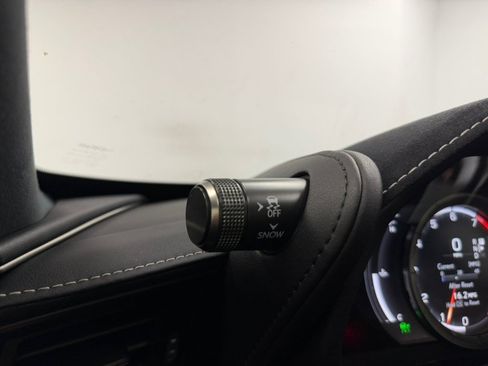 Used 2018 Lexus LC 500 Coupe w/ Sport Package RWD image 59