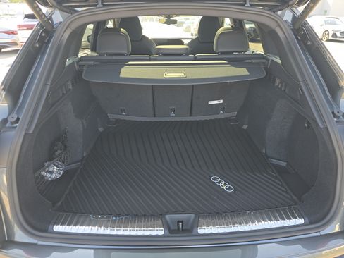 New 2026 Audi SQ5 Premium Plus AWD/4WD image 17