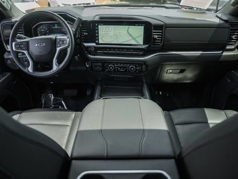 Used 2025 Chevrolet Silverado 2500 LTZ w/ LTZ Plus Package AWD/4WD image 28