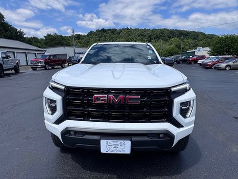 Used 2025 GMC Canyon Elevation w/ Convenience Package AWD/4WD image 5