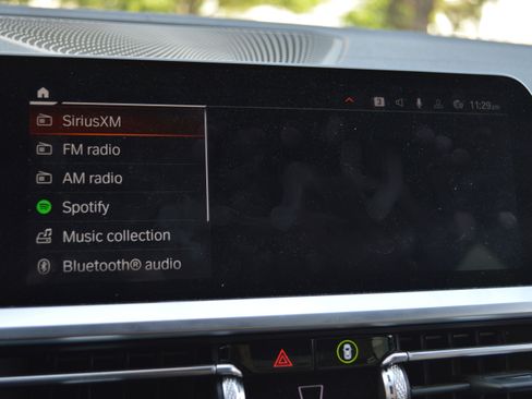 Used 2019 BMW 330i Sedan w/ Premium Package image 19