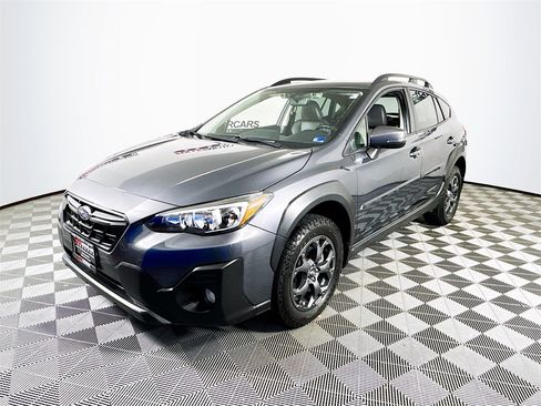 Used 2021 Subaru Crosstrek 2.5i Sport w/ Moonroof Package image 3