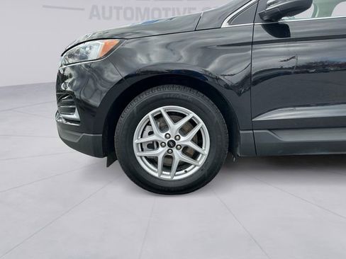 Certified 2024 Ford Edge SEL image 9
