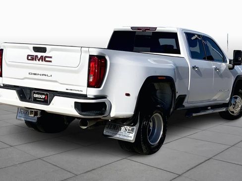 Used 2020 GMC Sierra 3500 Denali w/ Denali Ultimate Package image 12
