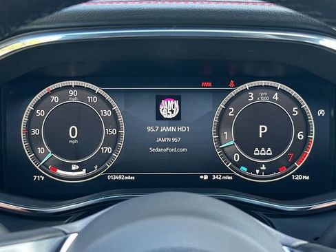 Certified 2024 Jaguar F-PACE R-Dynamic S image 23