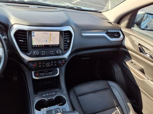 Used 2022 GMC Acadia SLT FWD image 4