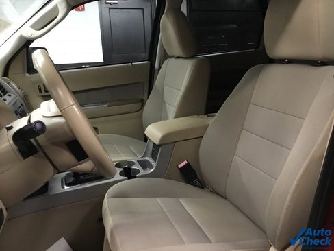 Used 2011 Ford Escape XLT image 29