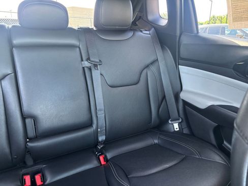 Used 2025 Jeep Compass Limited AWD/4WD image 38