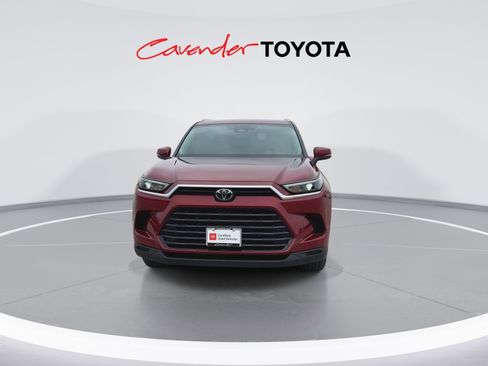 Certified 2024 Toyota Grand Highlander FWD image 3