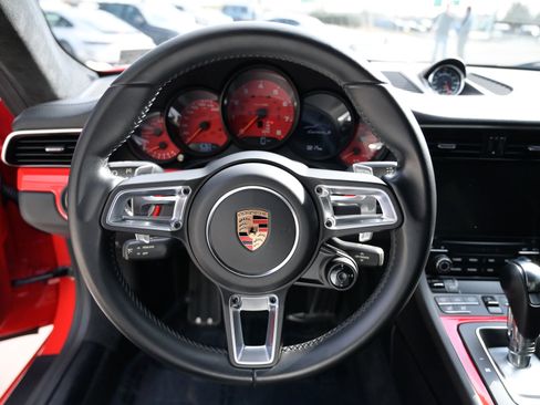 Used 2018 Porsche 911 Carrera S RWD image 23