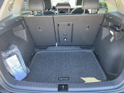 New 2026 Volkswagen Taos SE image 26