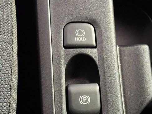 Certified 2025 Toyota Corolla LE FWD image 28