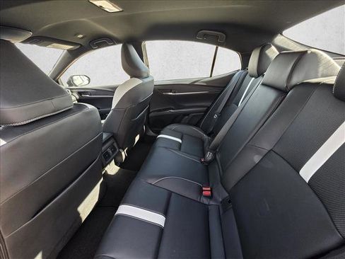 Used 2026 Toyota Camry SE w/ Convenience Package image 17