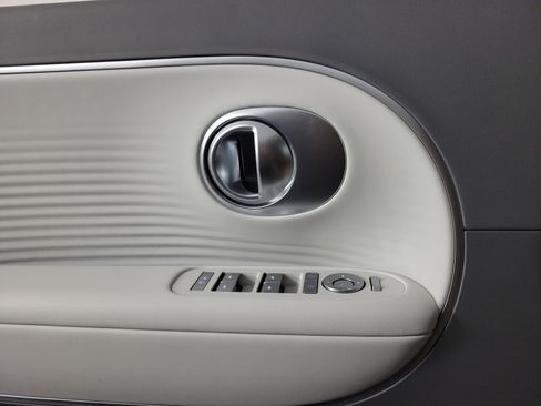 New 2026 Hyundai Ioniq 9 SEL image 24