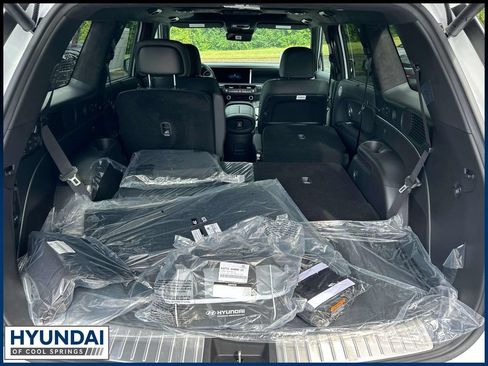 New 2026 Hyundai Palisade Calligraphy FWD image 12