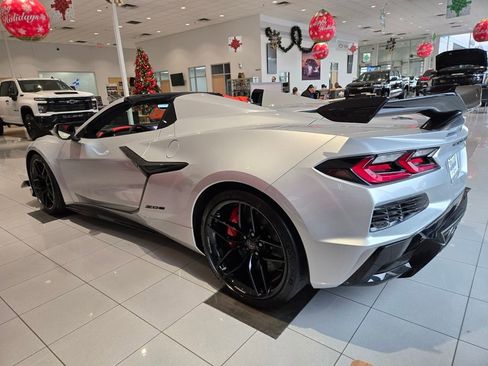 New 2026 Chevrolet Corvette Z06 w/ Z07 Performance Package image 3