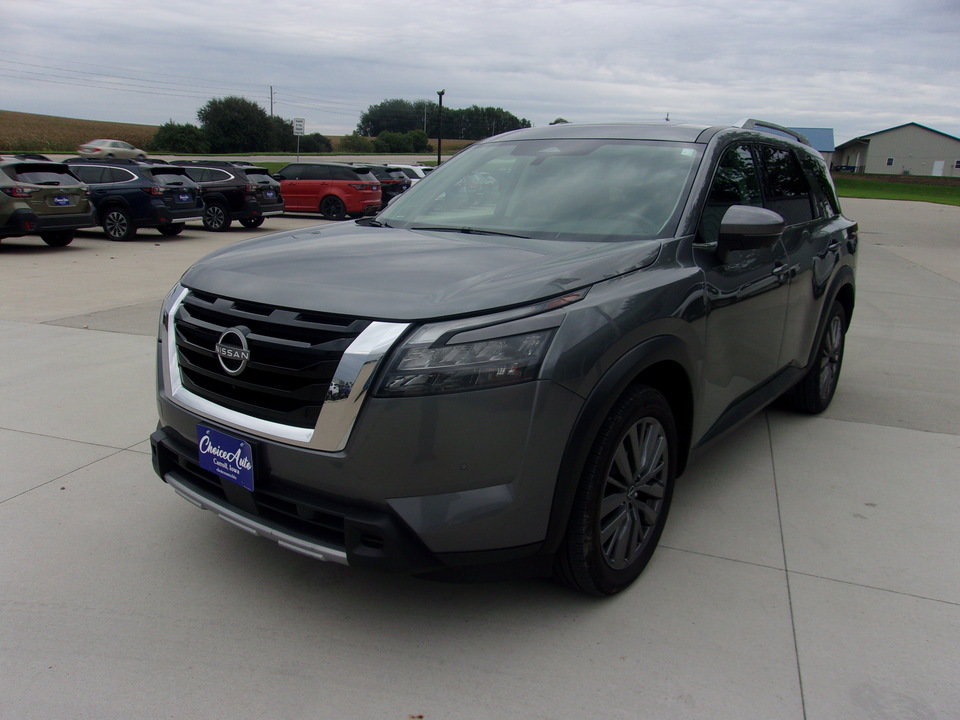 Used 2025 Nissan Pathfinder SL w/ SL Premium Package AWD/4WD image 7