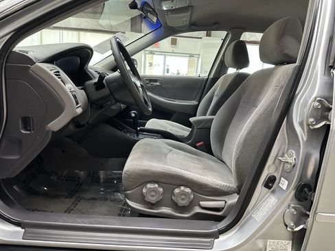 Used 2001 Honda Accord LX image 11