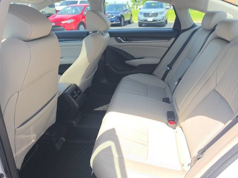 Used 2019 Honda Accord Touring image 27