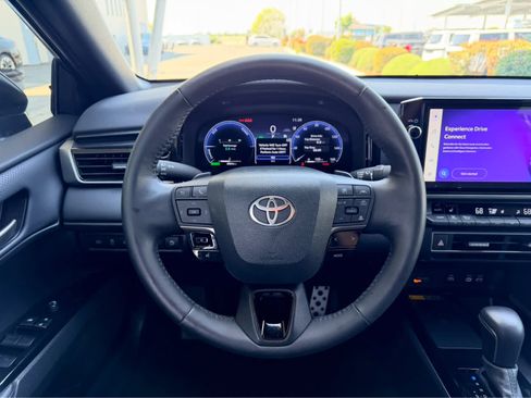 Used 2025 Toyota Camry XSE image 14