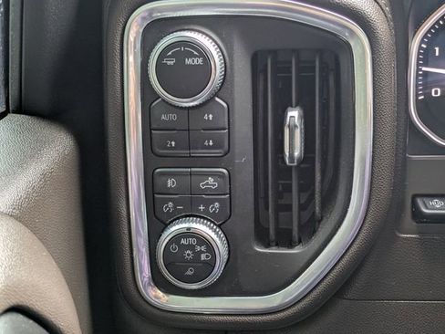 Used 2020 GMC Sierra 2500 Denali w/ Denali Ultimate Package AWD/4WD image 33