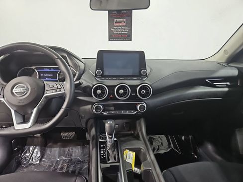 Used 2020 Nissan Sentra SV FWD image 18