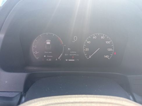 Used 2025 Honda Ridgeline TrailSport image 10