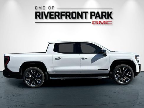 New 2025 GMC Sierra EV Denali image 2