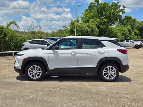 Used 2026 Chevrolet TrailBlazer LS AWD/4WD image 8