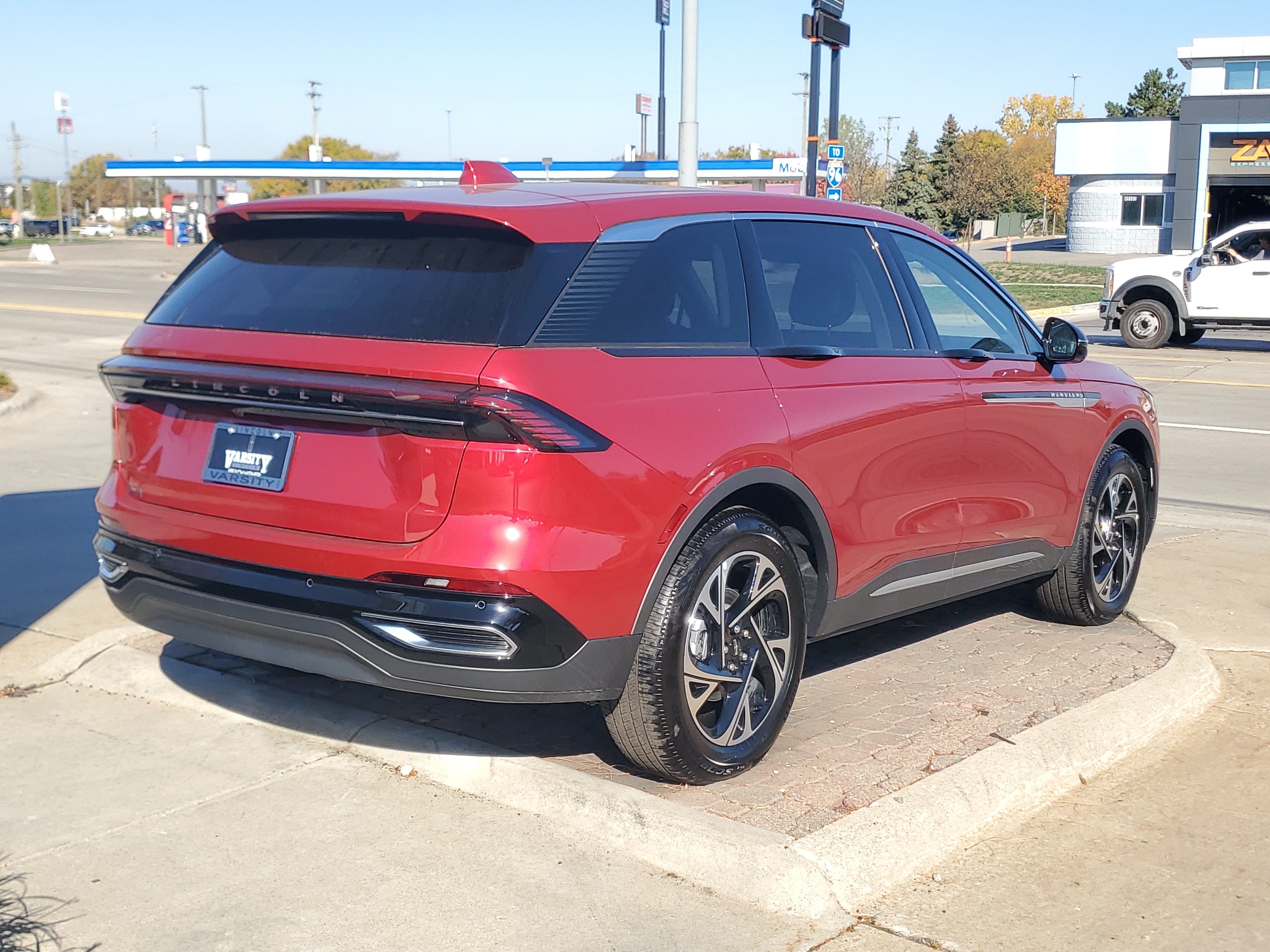 New 2026 Lincoln Nautilus Premier w/ Equipment Group 102A AWD/4WD image 4