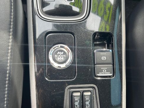 Used 2020 Mitsubishi Outlander SEL image 12