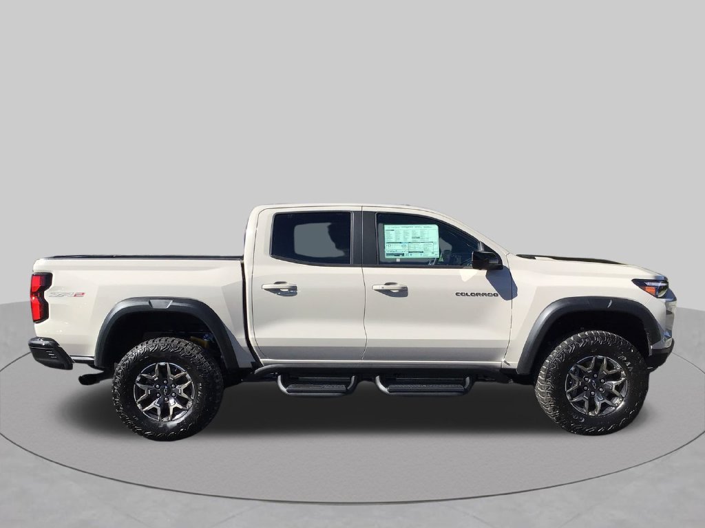 New 2026 Chevrolet Colorado ZR2 w/ Technology Package AWD/4WD image 7