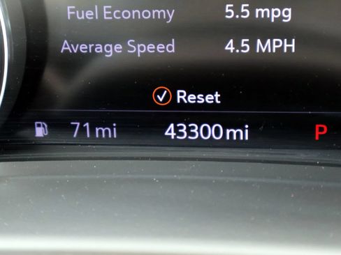 Used 2023 Buick Envision Avenir FWD image 29