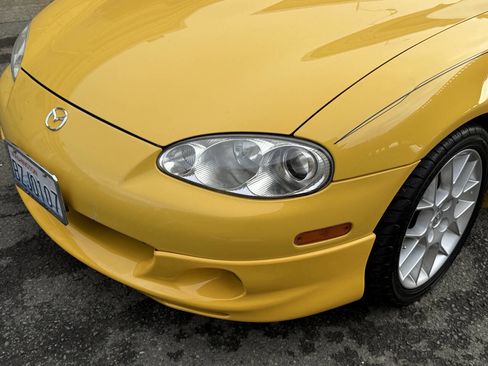 Used 2002 MAZDA MX-5 Miata SE image 30