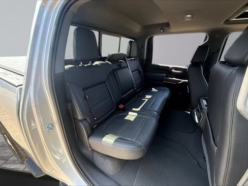 Used 2022 GMC Sierra 3500 Denali w/ Denali Ultimate Package AWD/4WD image 27