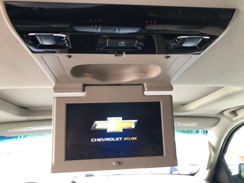 Used 2017 Chevrolet Tahoe Premier AWD/4WD image 16