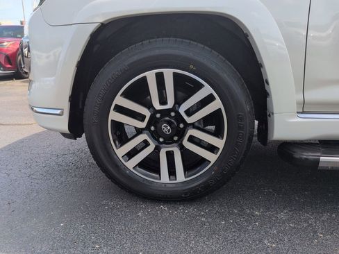 Certified 2022 Toyota 4Runner Limited AWD/4WD image 27