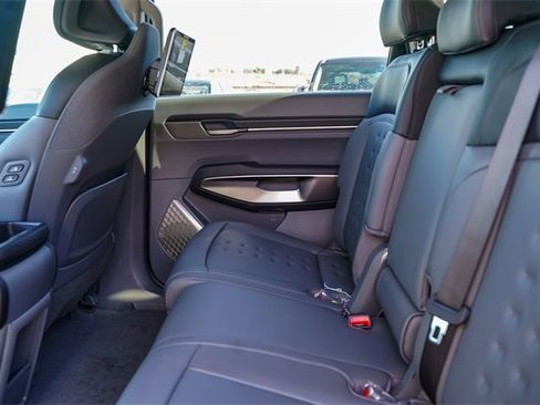 New 2026 Kia EV9 Wind image 20