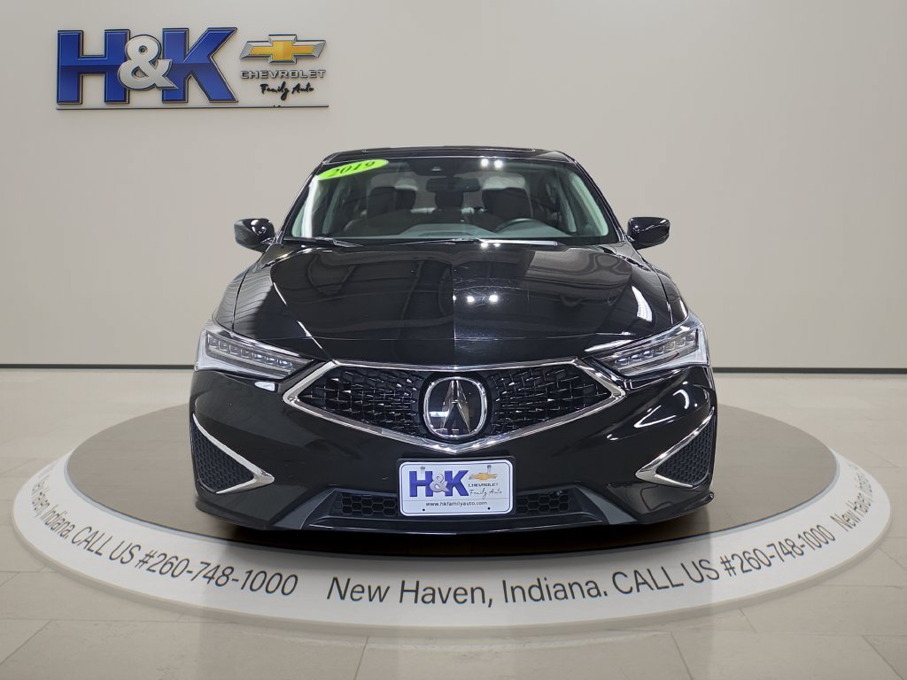 Used 2019 Acura ILX w/ Premium Package FWD image 2