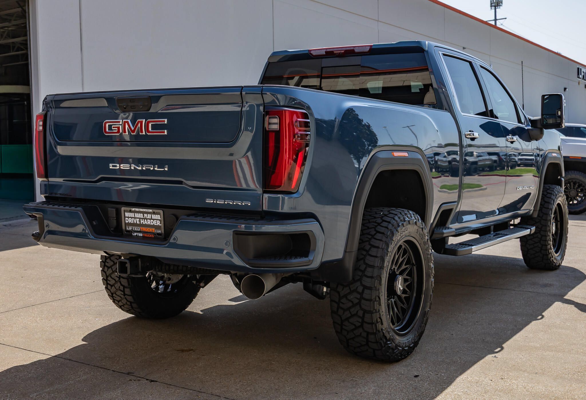 Used 2026 GMC Sierra 2500 Denali w/ Denali Reserve Package AWD/4WD image 10