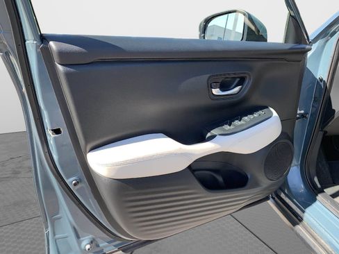 Certified 2023 Honda HR-V LX image 11
