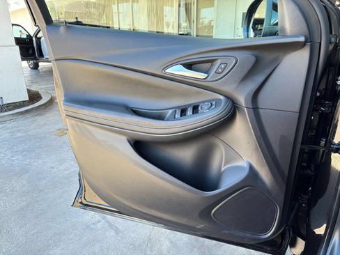 Used 2025 Buick Encore GX Preferred FWD image 15