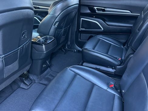 Used 2020 Kia Telluride S FWD image 11