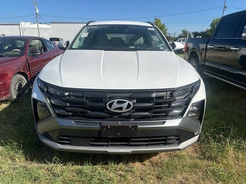 Used 2026 Hyundai Tucson SEL Plus FWD image 2