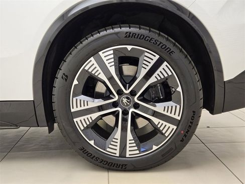 New 2025 Maserati Grecale Folgore image 15