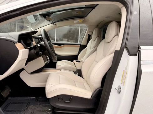 Used 2018 Tesla Model X 100D image 18