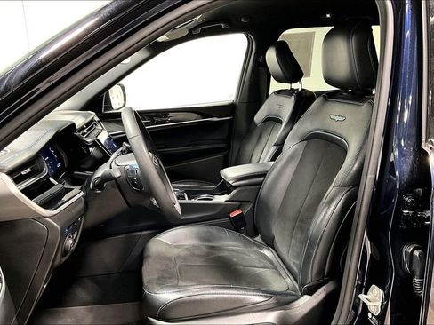 Used 2024 Jeep Grand Cherokee Trailhawk image 34