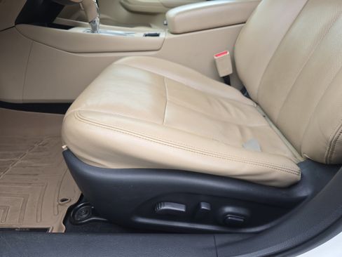 Used 2017 Nissan Altima 3.5 SL w/ 3.5SL Technology Package image 25