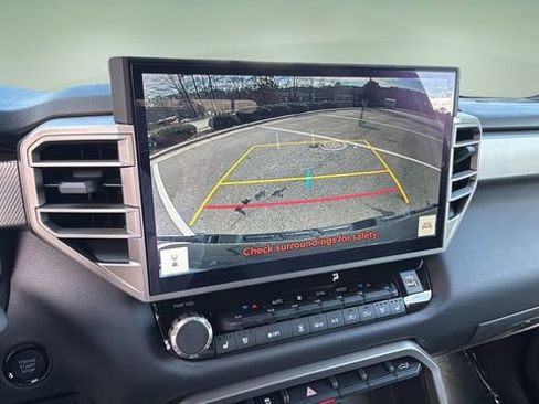 Used 2025 Toyota Tundra Limited image 26