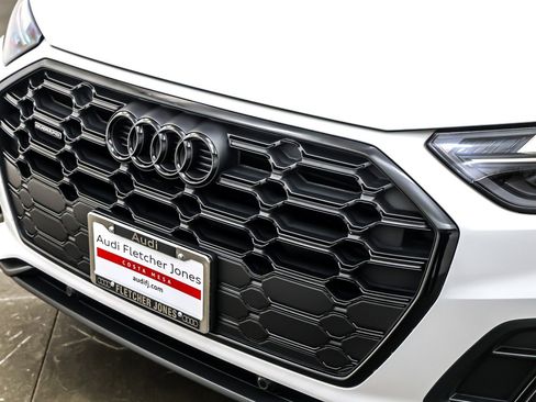 Used 2025 Audi Q5 2.0T Premium w/ Convenience Plus Package image 14